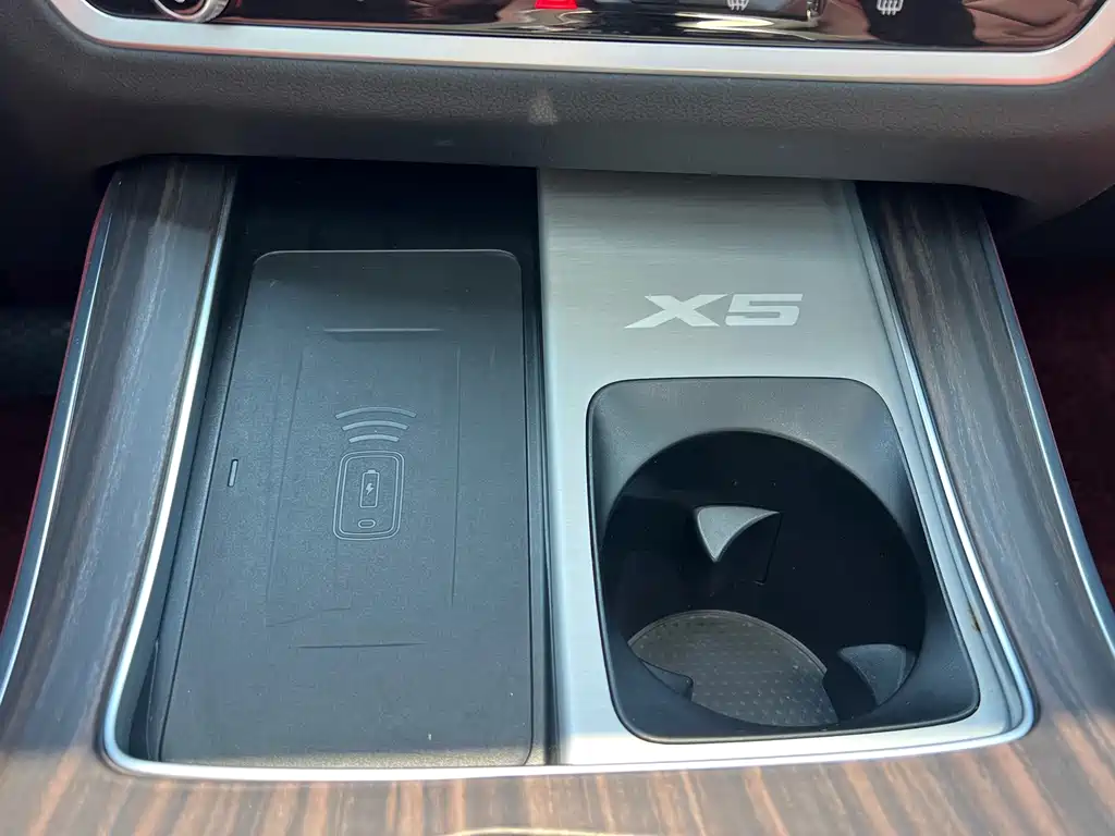 BMW X5 — миниатюра 10