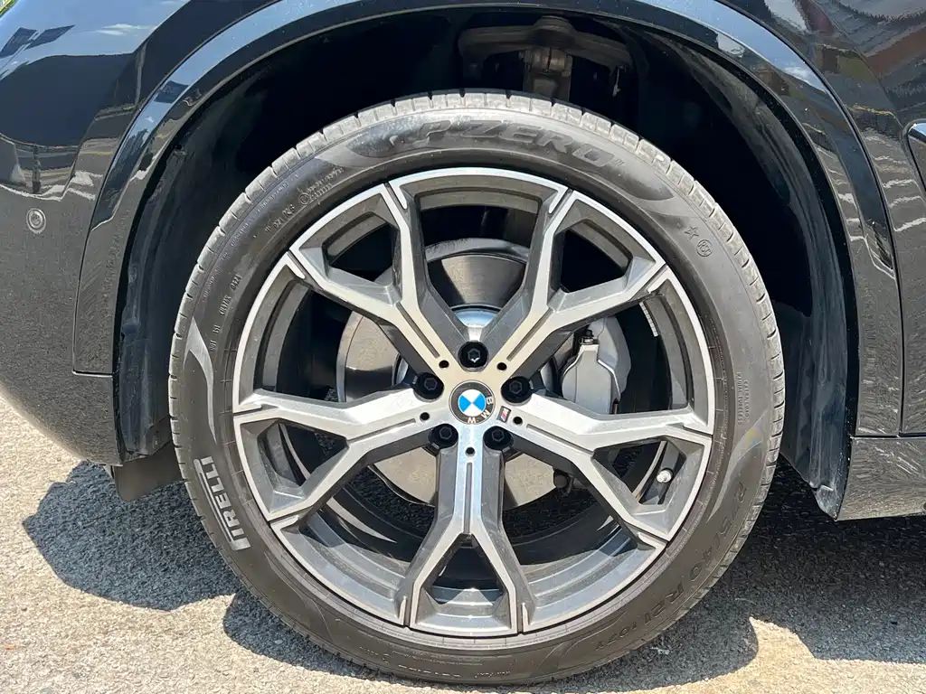 BMW X5 — миниатюра 12