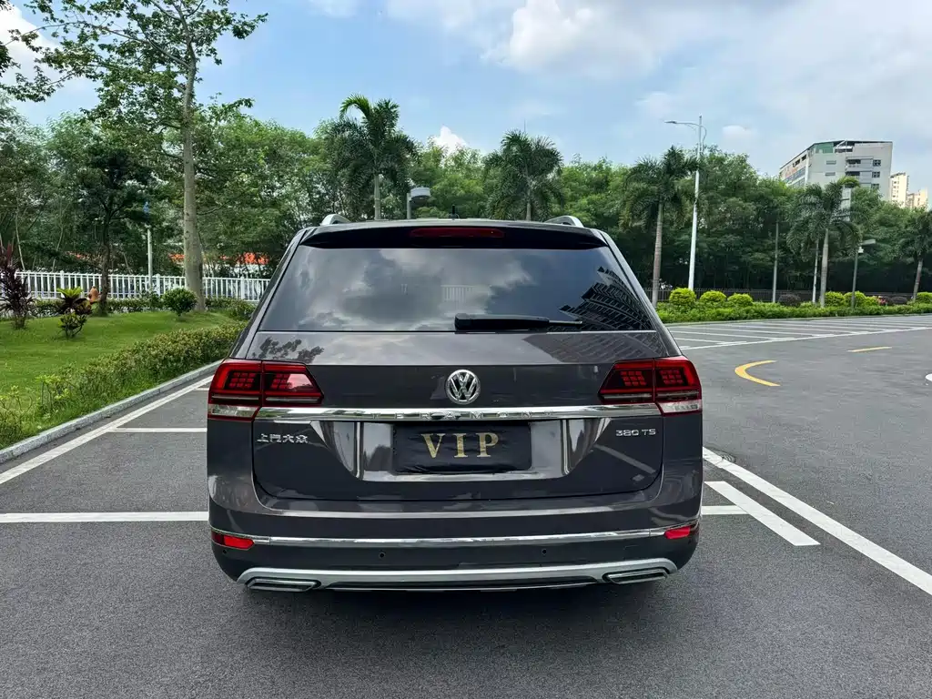Volkswagen Teramont — миниатюра 8