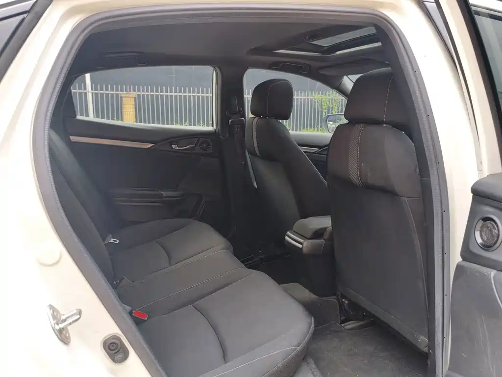 Honda Civic — миниатюра 12