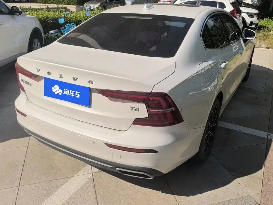 Volvo S60 — миниатюра 3