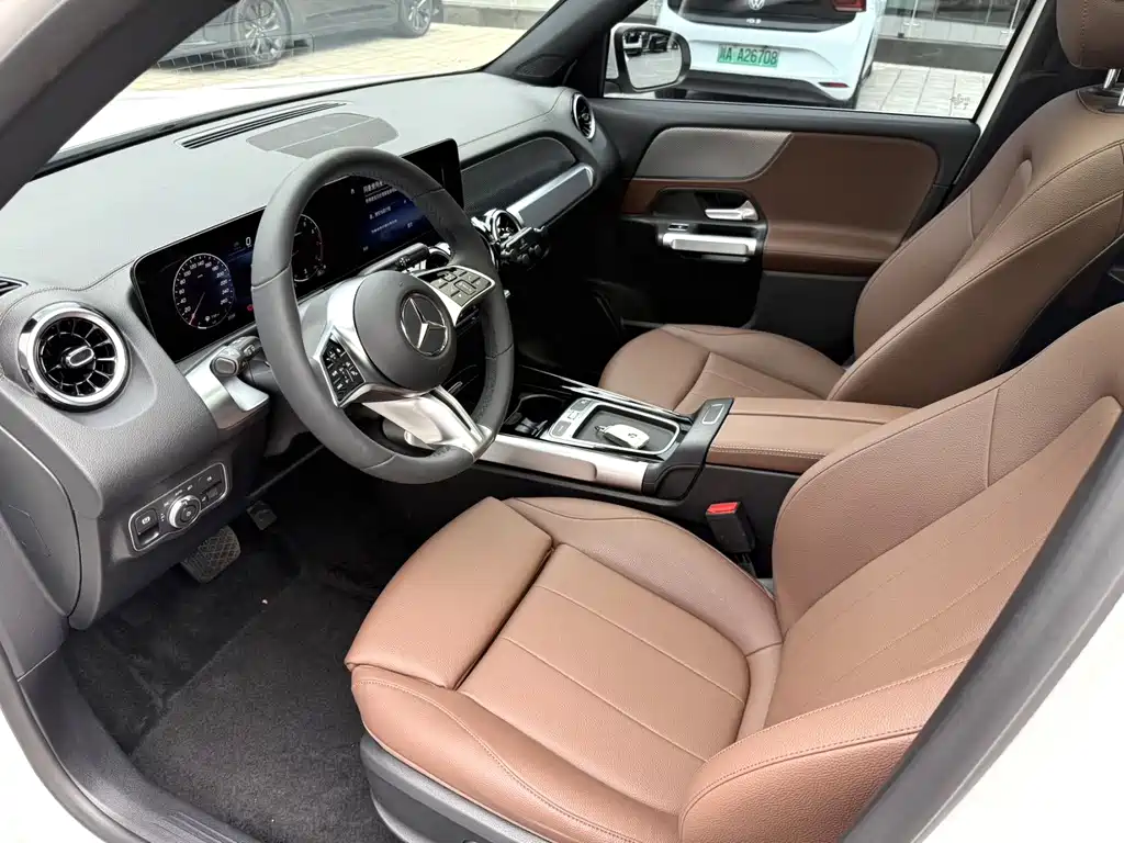 Mercedes-Benz GLB — миниатюра 4