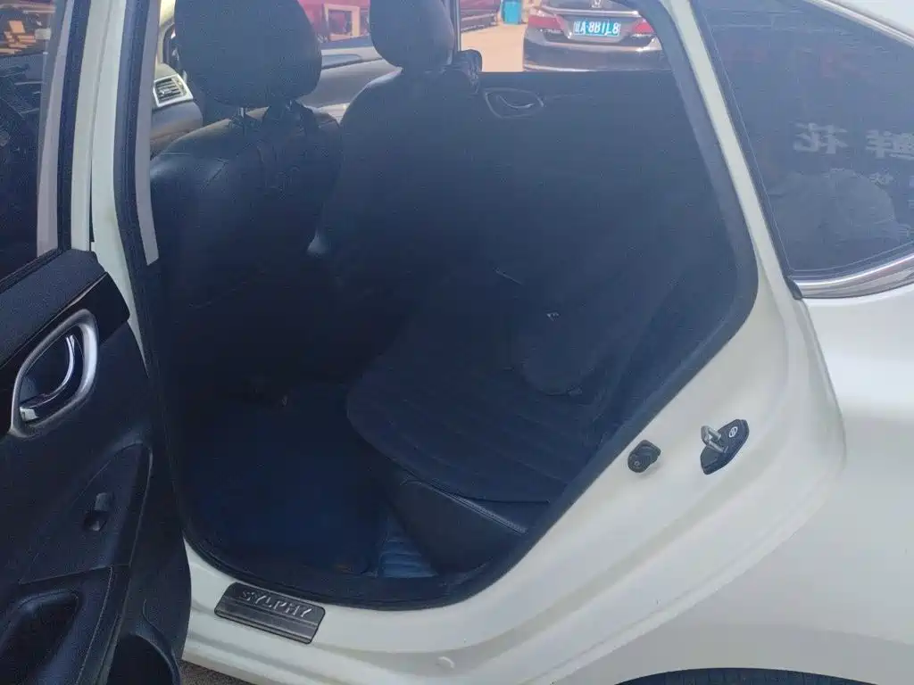 Nissan Sylphy — миниатюра 13