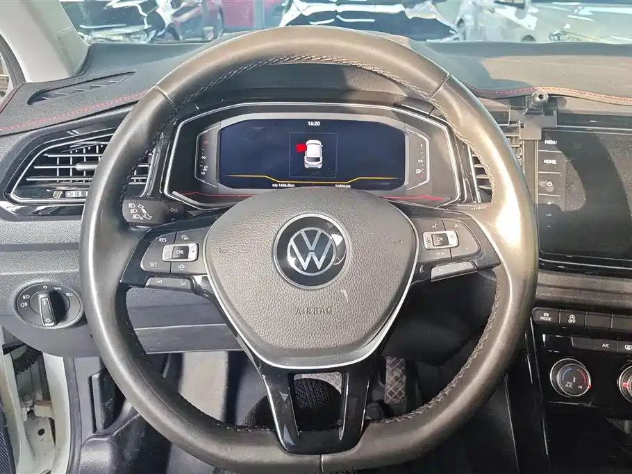 VOLKSWAGEN T ROC EXPLORING SONGS