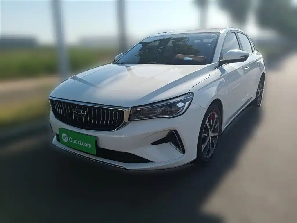 Geely Emgrand 2023