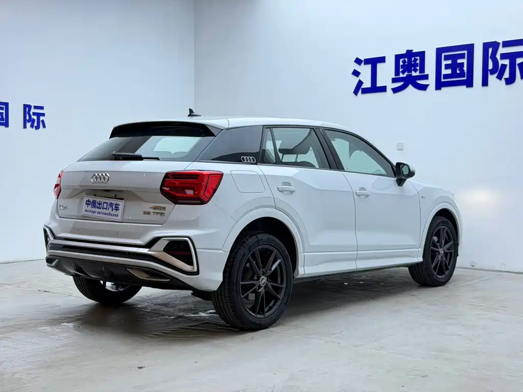 Audi Q2L — миниатюра 18