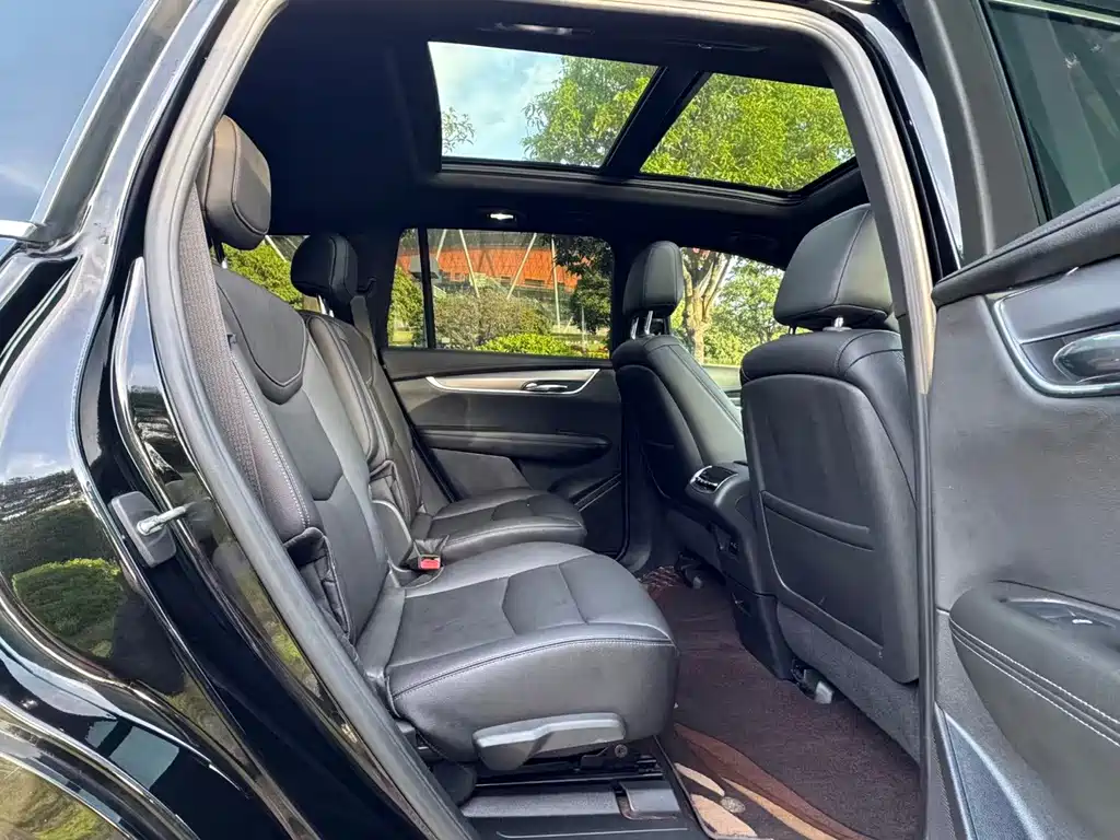 Cadillac XT6 — миниатюра 4