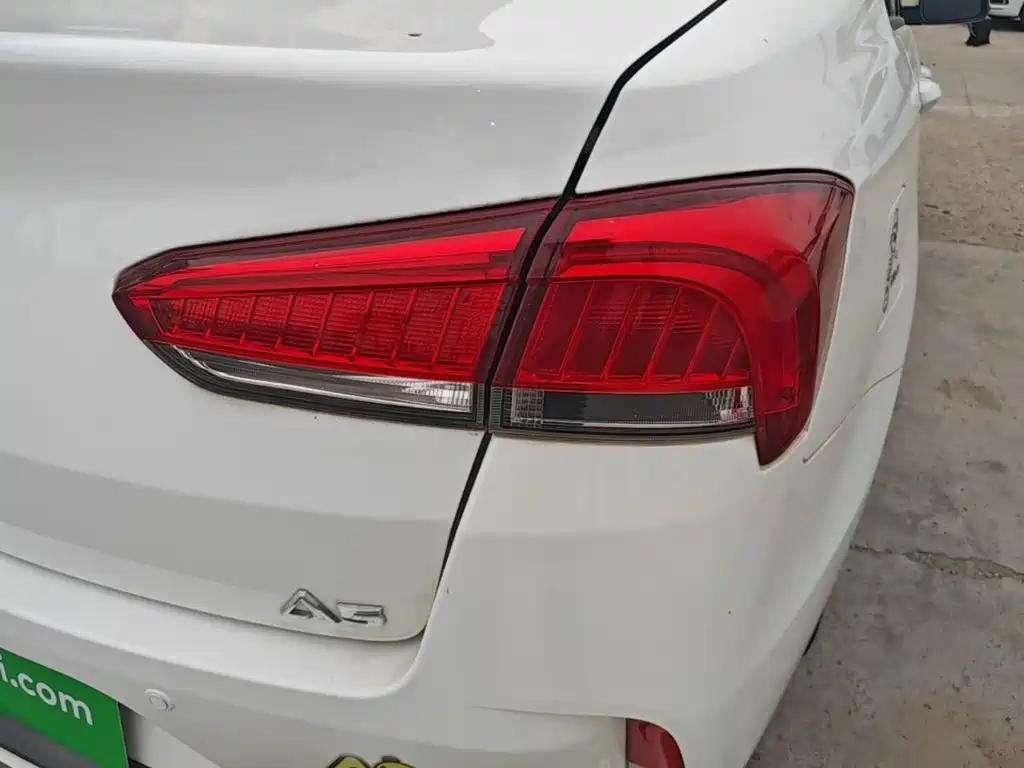 Soueast A5 Yiwu — миниатюра 8