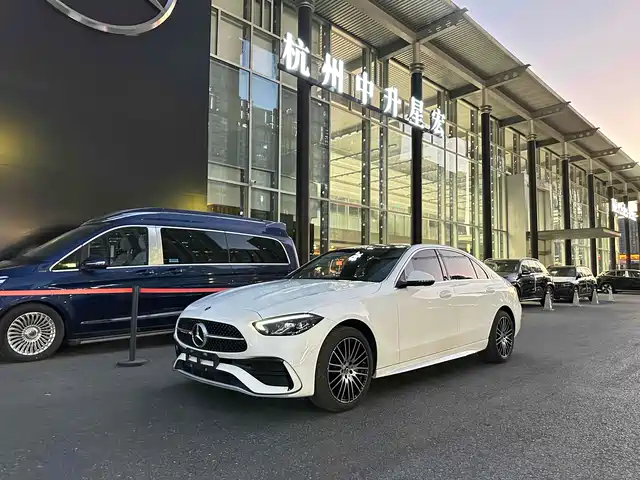 MERCEDES-BENZ  C CLASS 2023