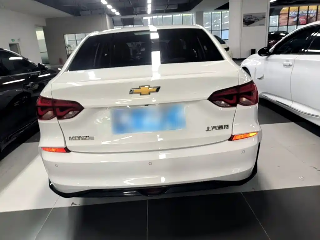Chevrolet Monza — миниатюра 6