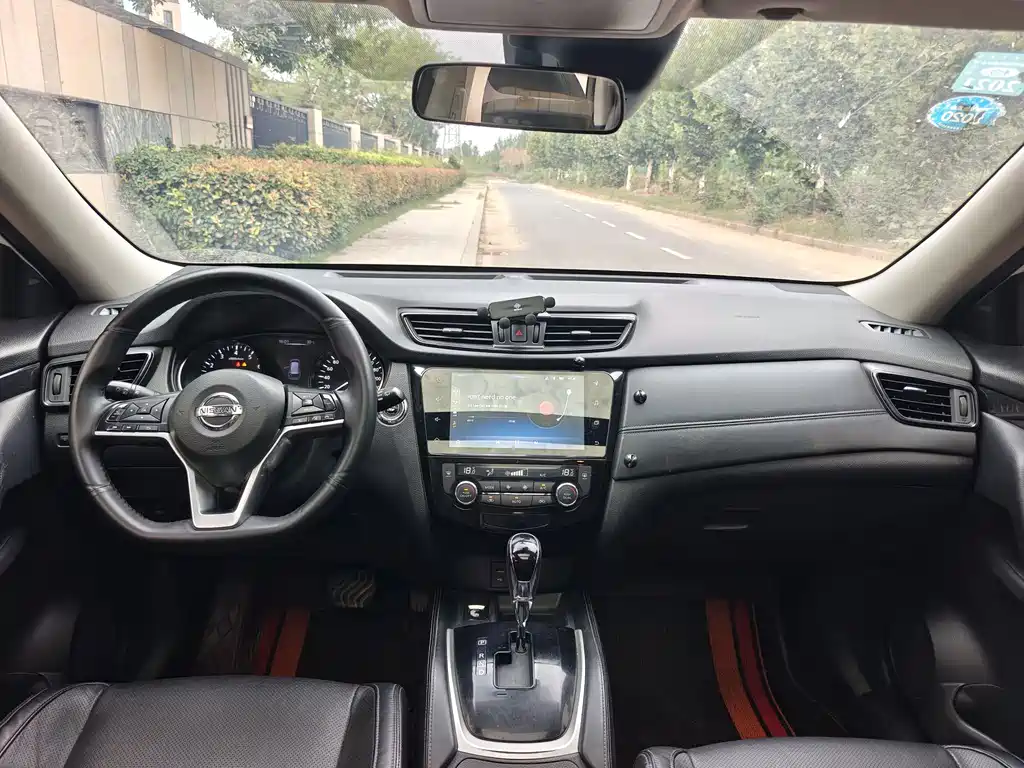 Nissan X-Trail — миниатюра 13