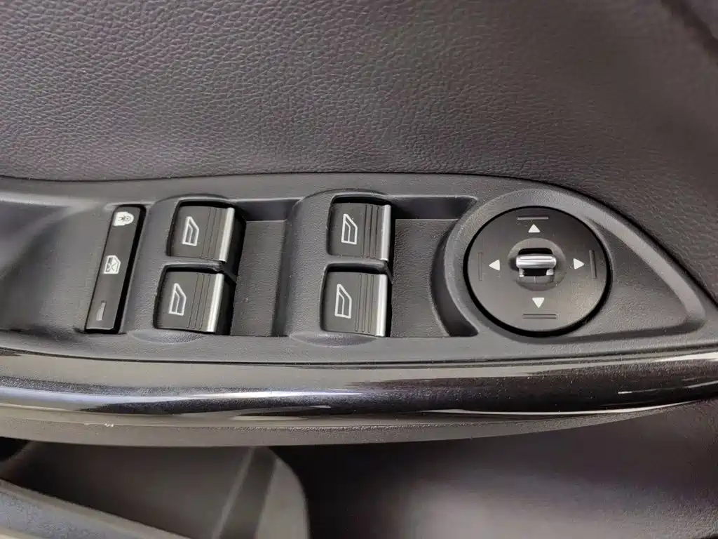 Ford Focus — миниатюра 9