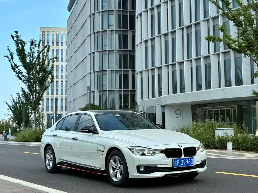 BMW 3 Series — миниатюра 2