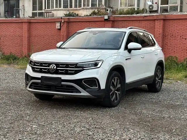 Volkswagen Tharu