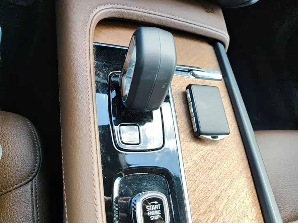 Volvo S90 — миниатюра 19