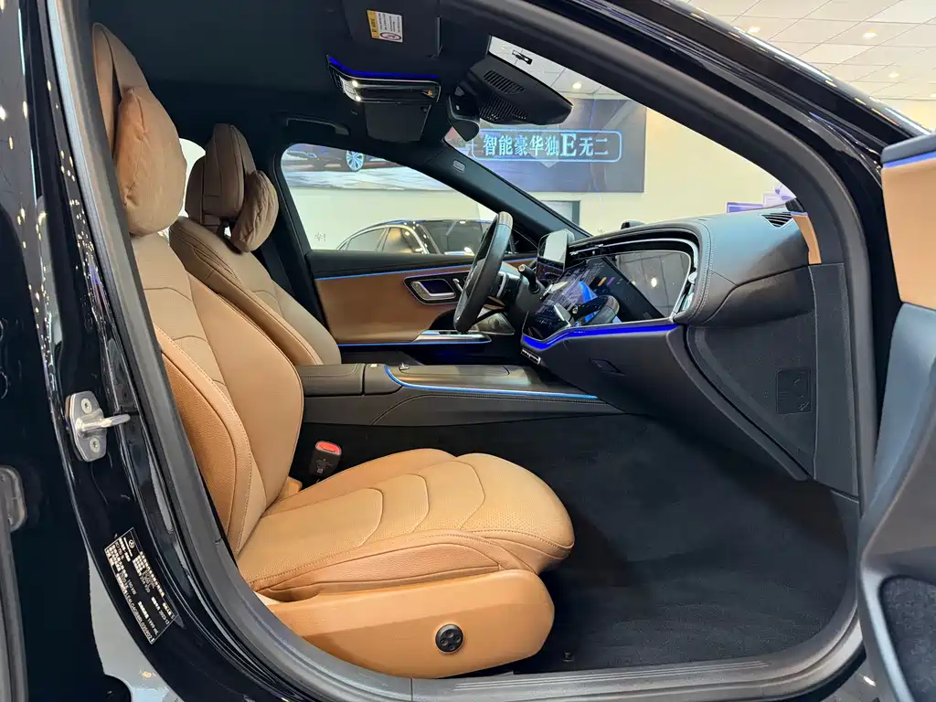 Mercedes-Benz E-Class — миниатюра 15