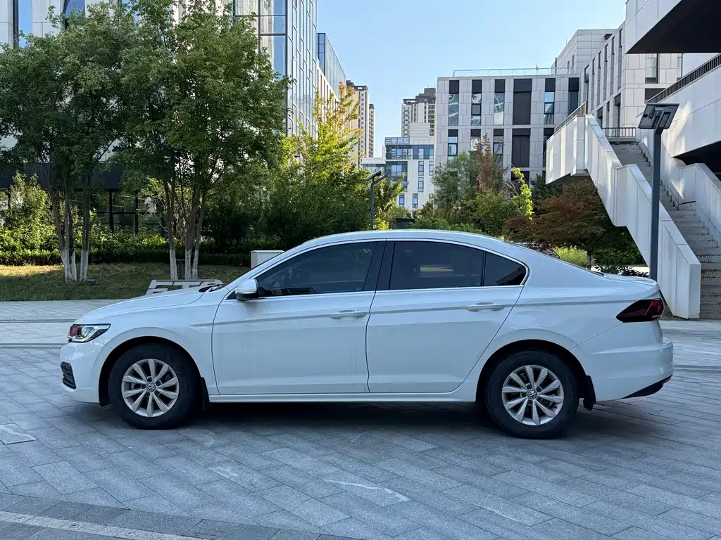 Volkswagen Bora — миниатюра 3