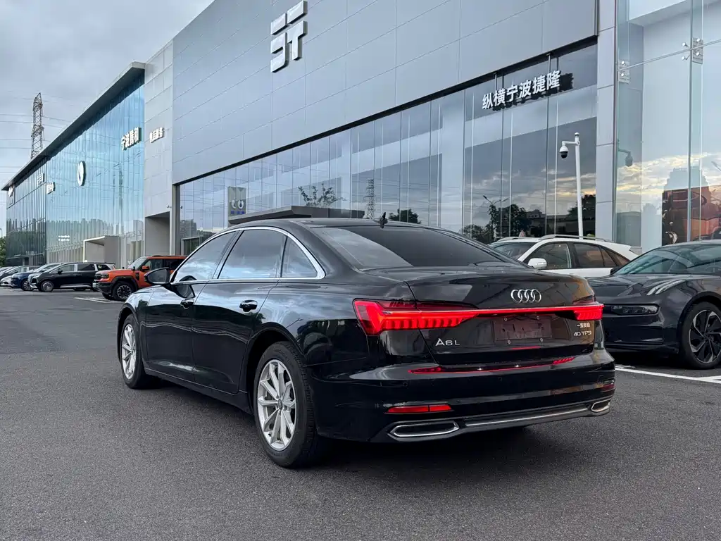 Audi A6L — миниатюра 18
