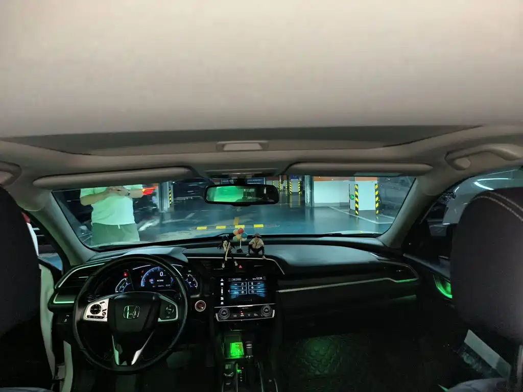 Honda Civic — миниатюра 9