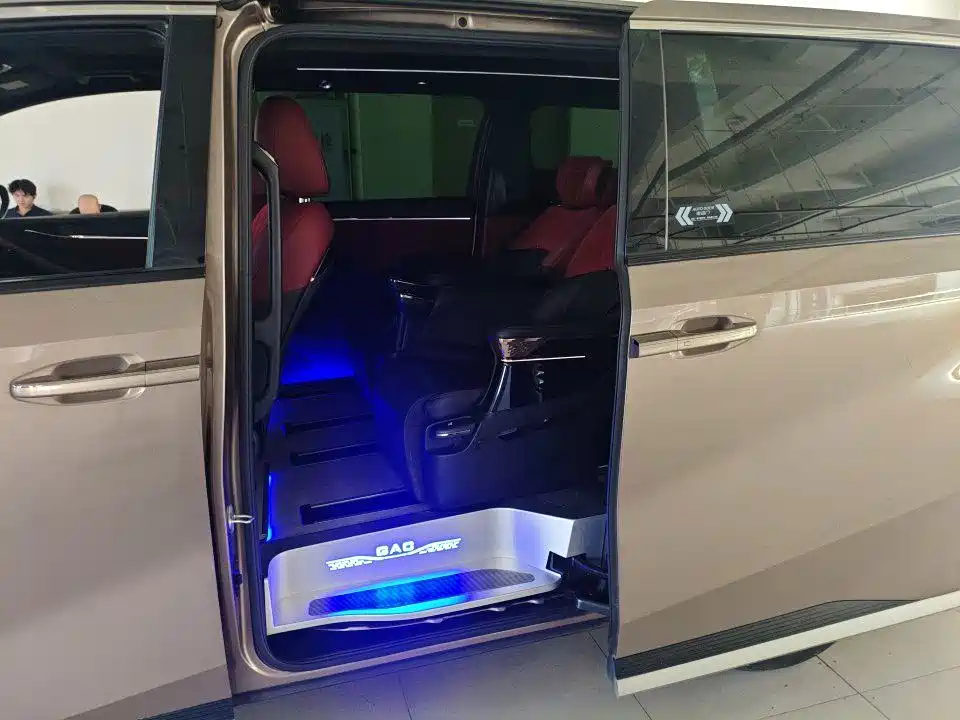 GAC Motor Trumpchi M8 — миниатюра 4
