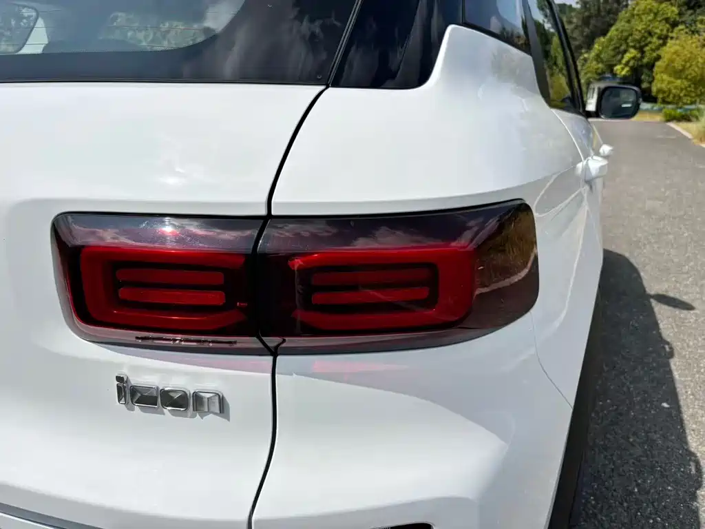 Geely Icon — миниатюра 20