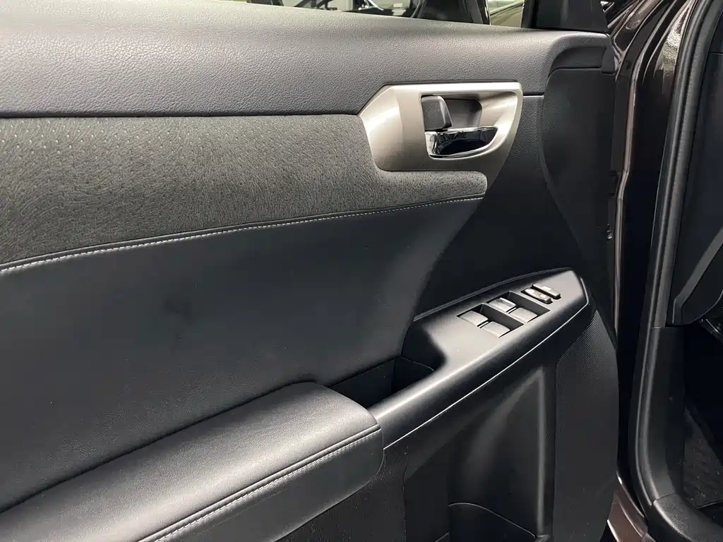 Lexus CT — миниатюра 24