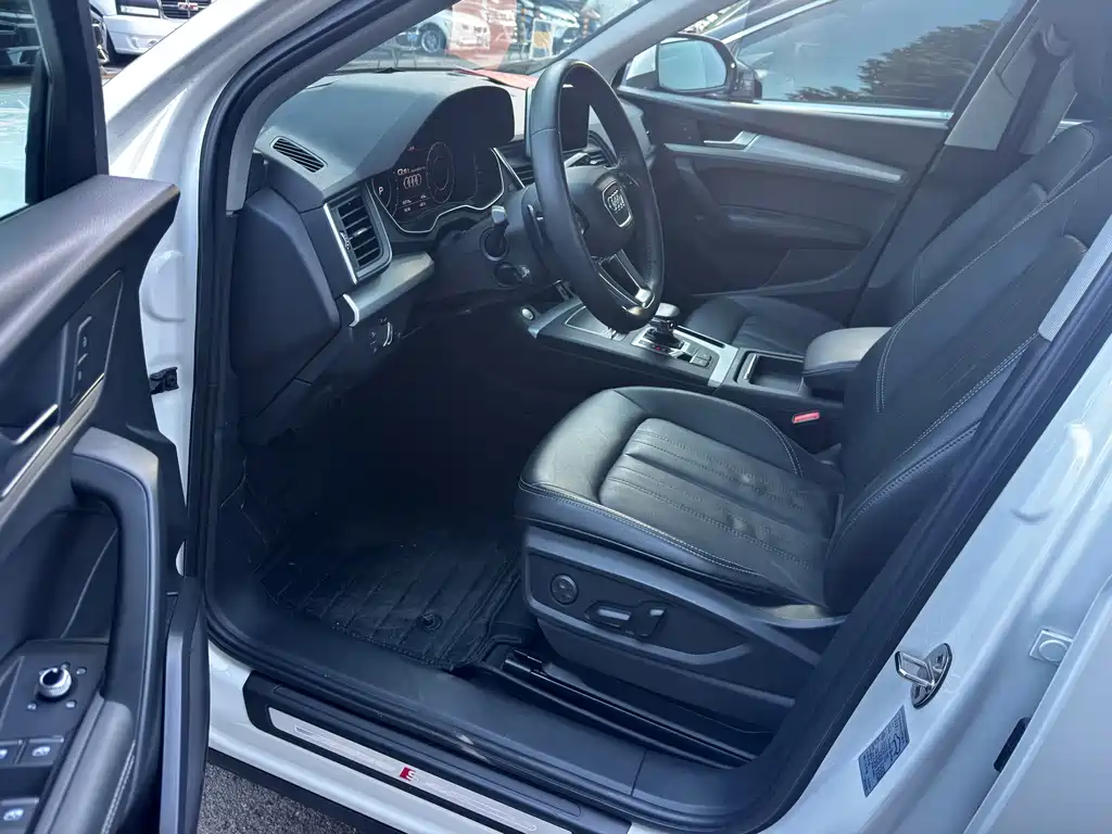 Audi Q5L — миниатюра 18