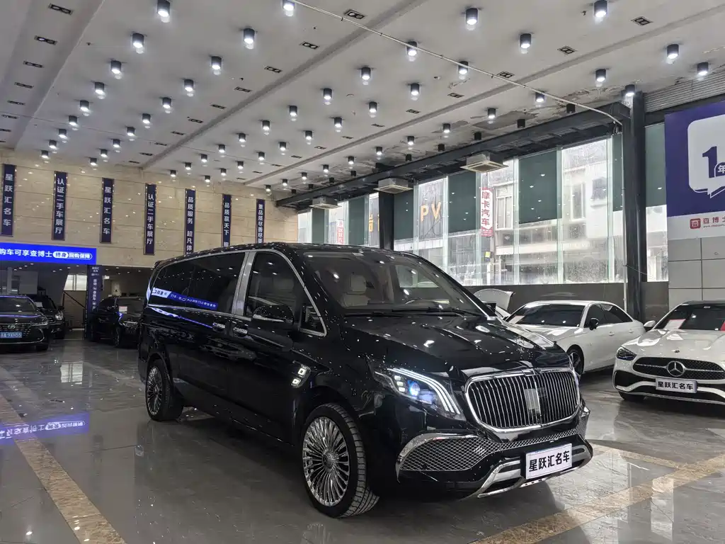 Mercedes-Benz Vito 2021 2.0T 7 мест