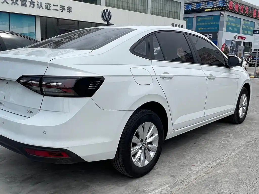Volkswagen Lavida — миниатюра 9