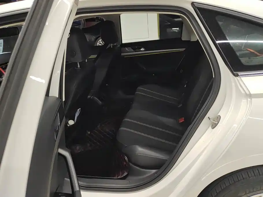 Volkswagen Lavida — миниатюра 11