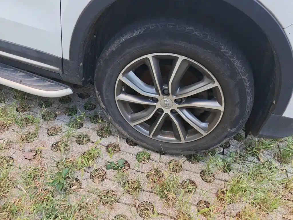 Geely Boyue — миниатюра 24