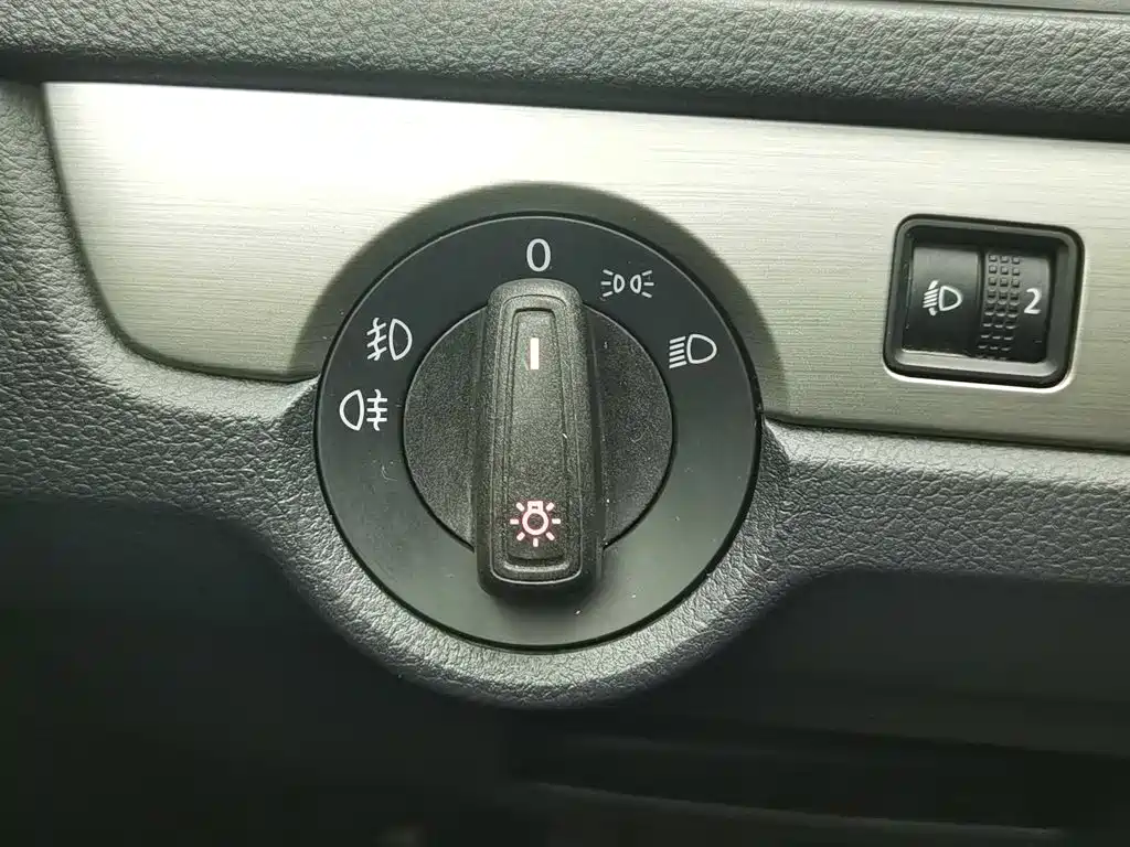 Volkswagen Lavida — миниатюра 21