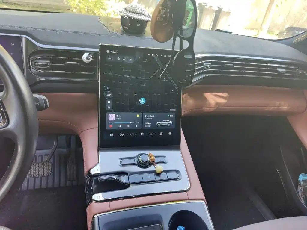 NIO EC6 — миниатюра 9