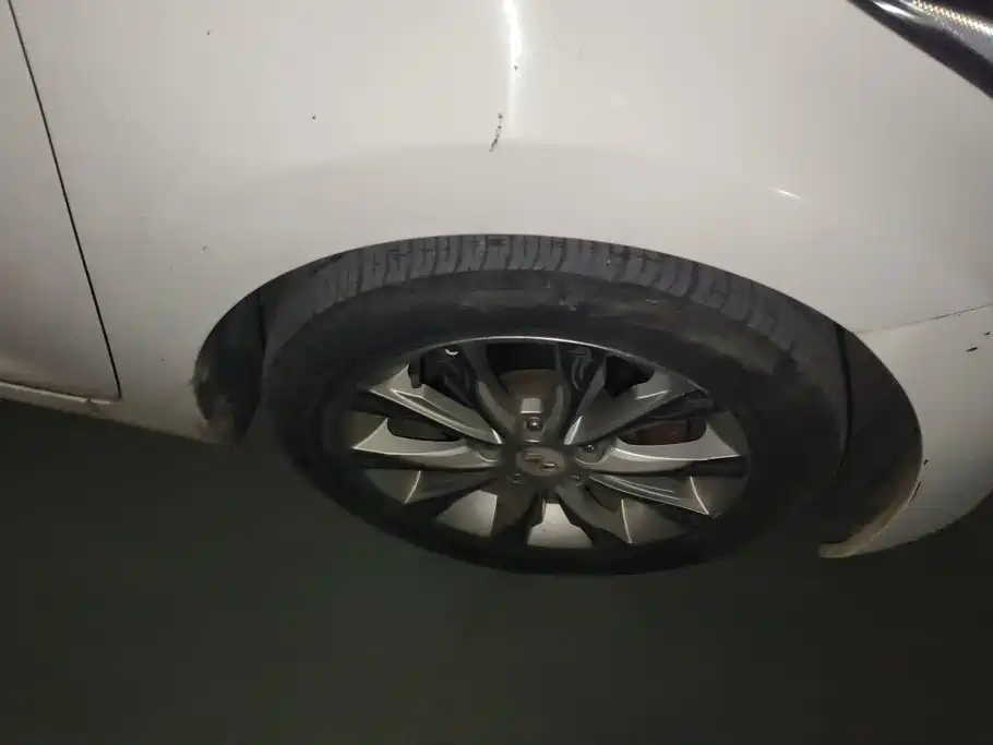 Hyundai Elantra Langdong — миниатюра 6