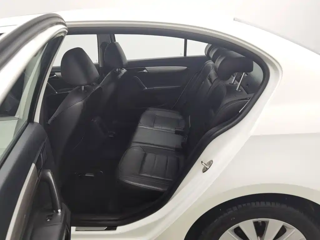 Volkswagen Lavida — миниатюра 15