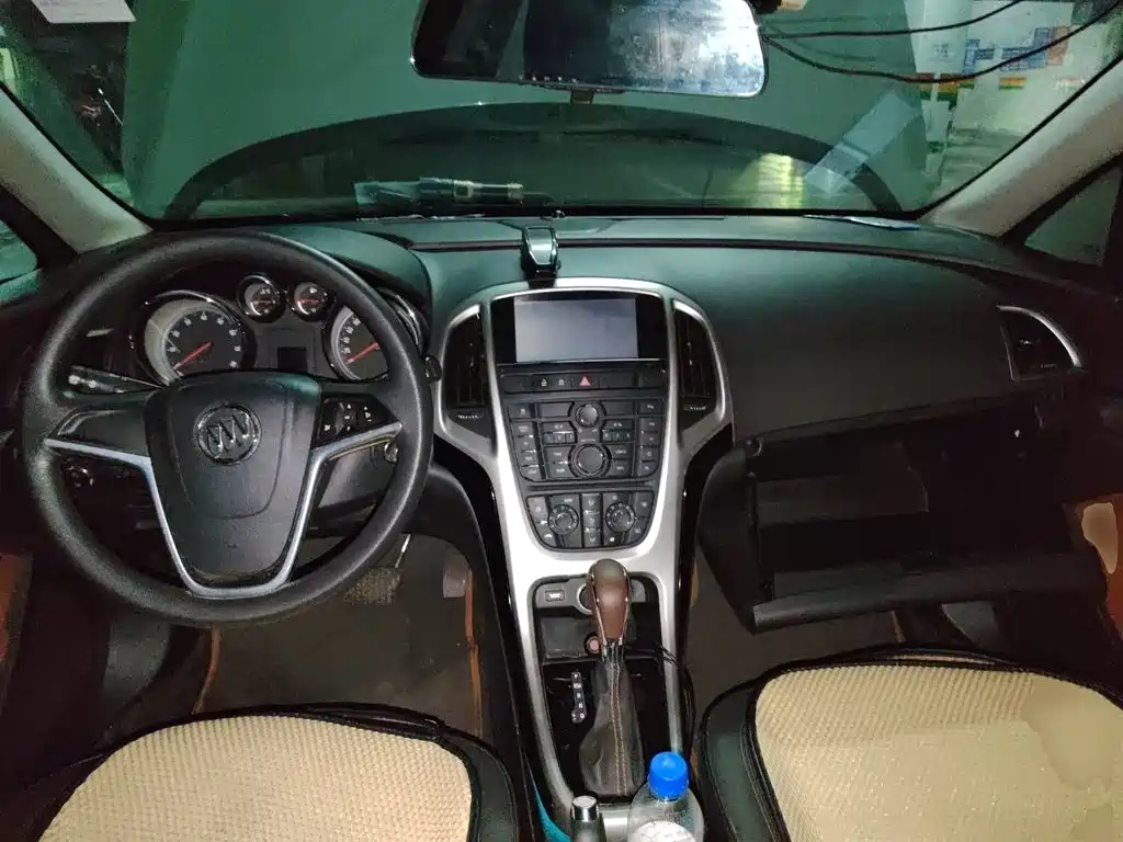 Buick Excelle — миниатюра 5