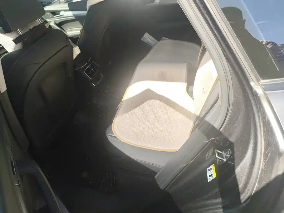 Audi Q5L — миниатюра 11