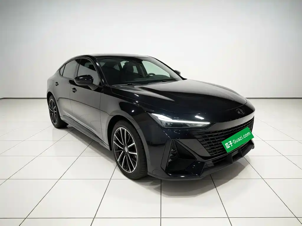 Changan UNI-V iDD — миниатюра 3
