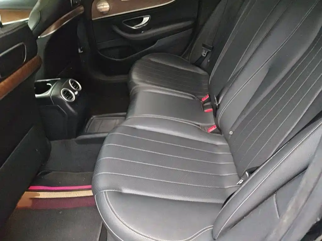 Mercedes-Benz E-Class — миниатюра 15