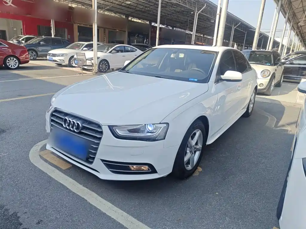 Audi A4L 2016