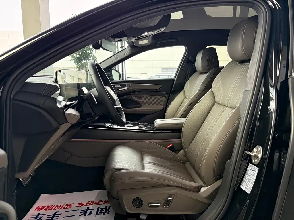 Audi A6L — миниатюра 6