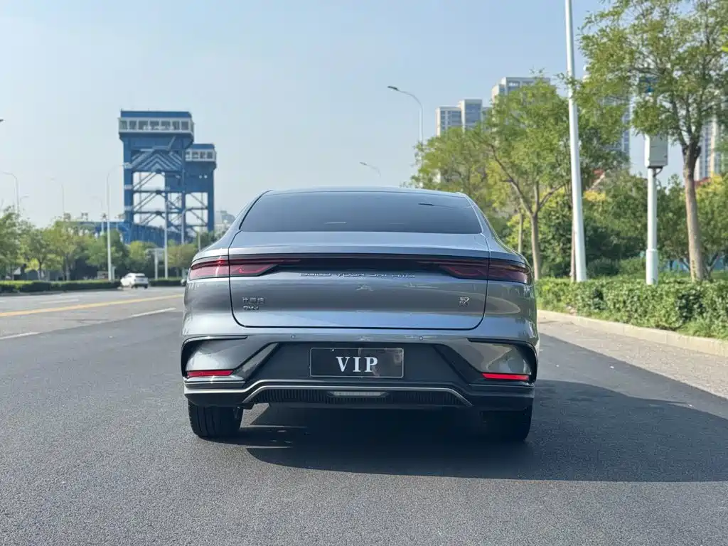 BYD Han — миниатюра 8