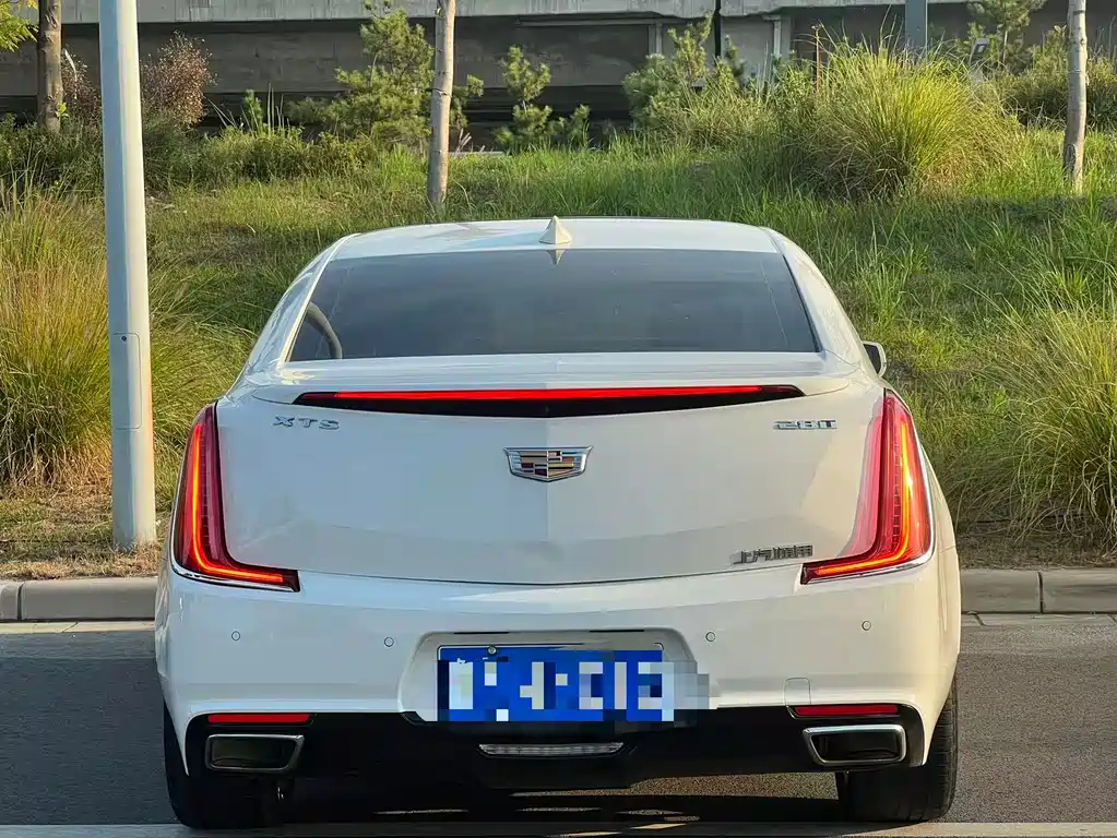 Cadillac XTS — миниатюра 14