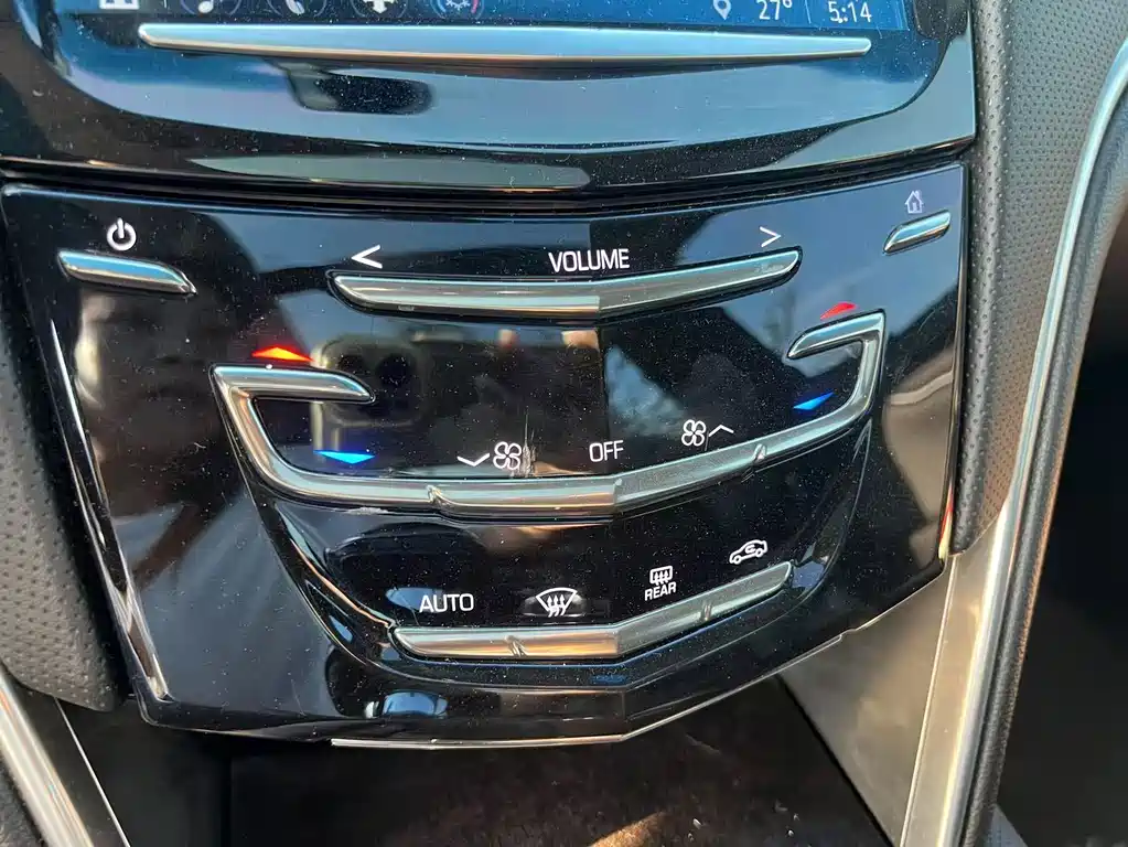 Cadillac XTS — миниатюра 9