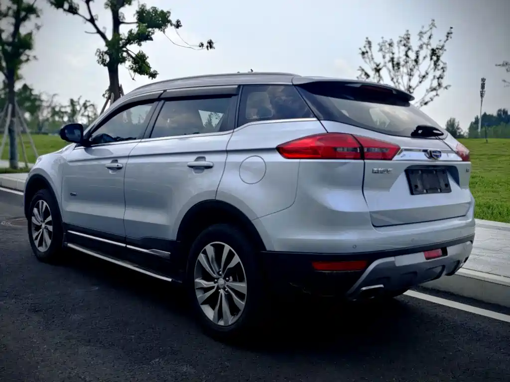 Geely Boyue — миниатюра 8