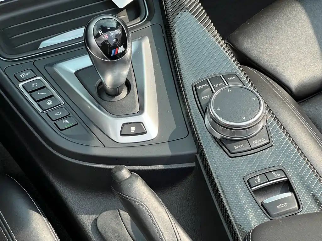 BMW M4 — миниатюра 14