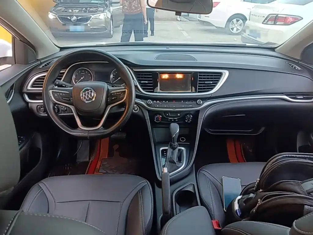 Buick Excelle — миниатюра 10