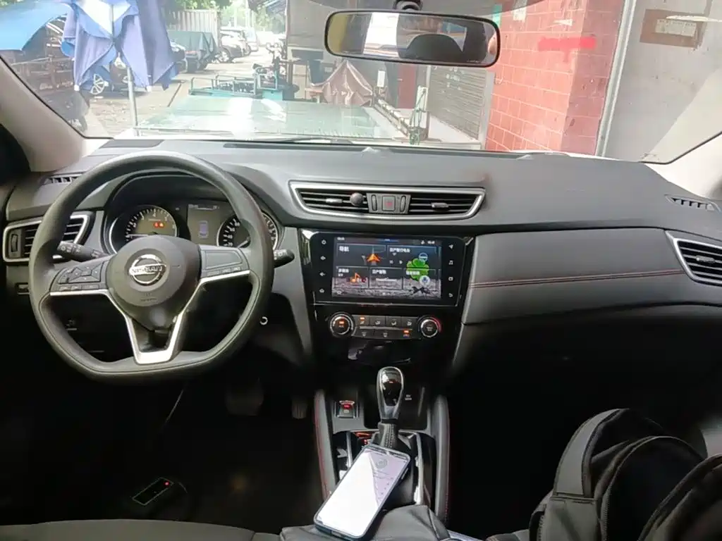 Nissan Qashqai — миниатюра 10