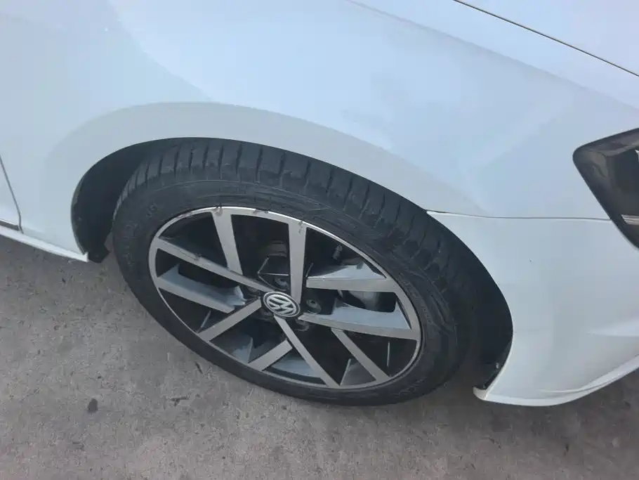 Volkswagen Golf — миниатюра 6
