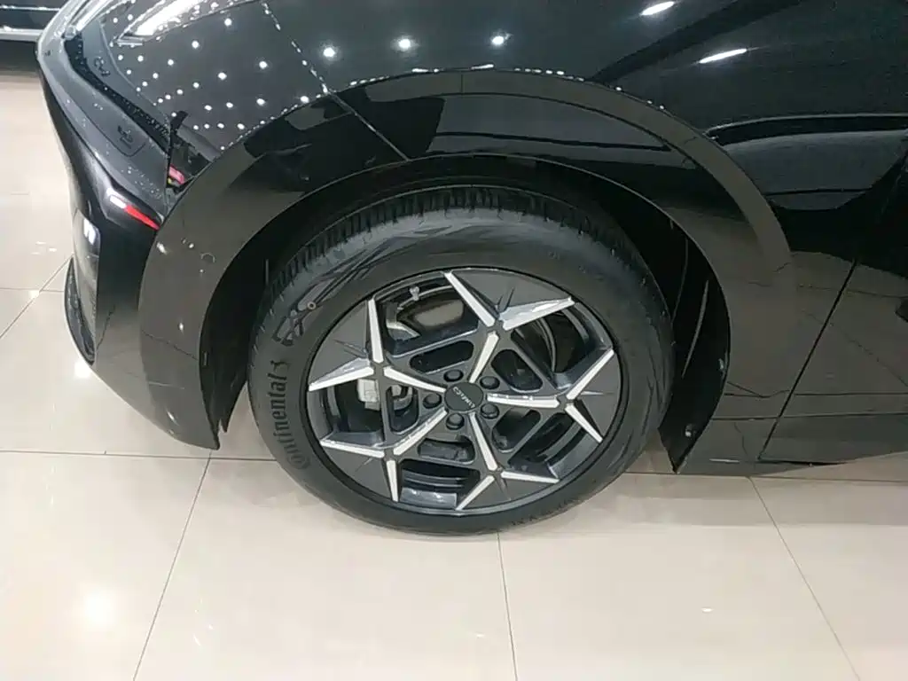 Lynk & Co Z20 — миниатюра 23